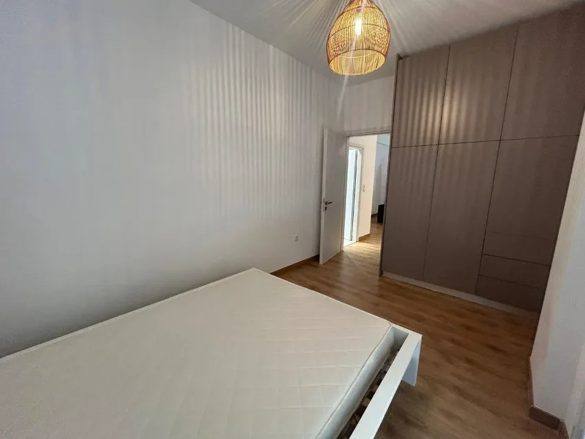Bedroom · Photo 4/5